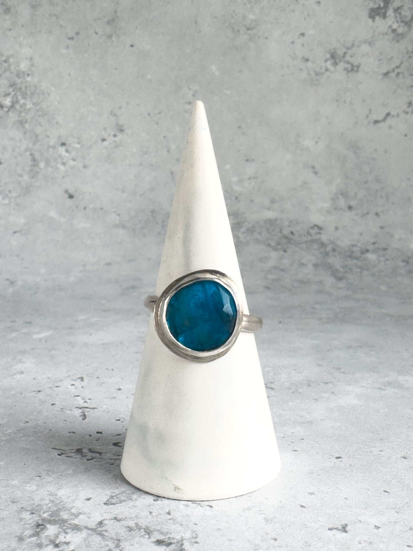 Neon Apatite Ring - Size 7