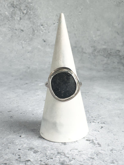 Midi Black Sunstone Ring - Size 6.5