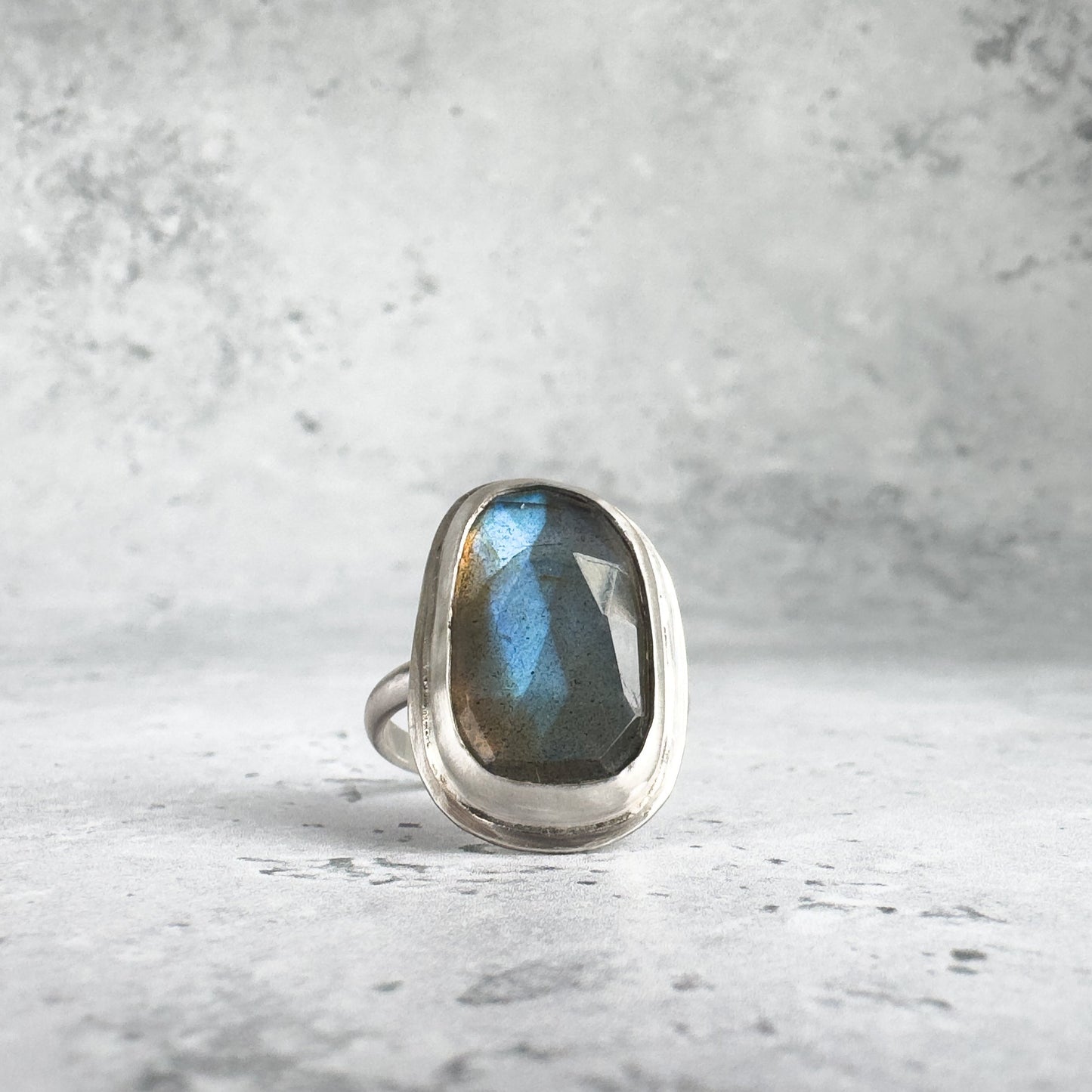 Chunky Rustic Labradorite Ring - Size 7.5