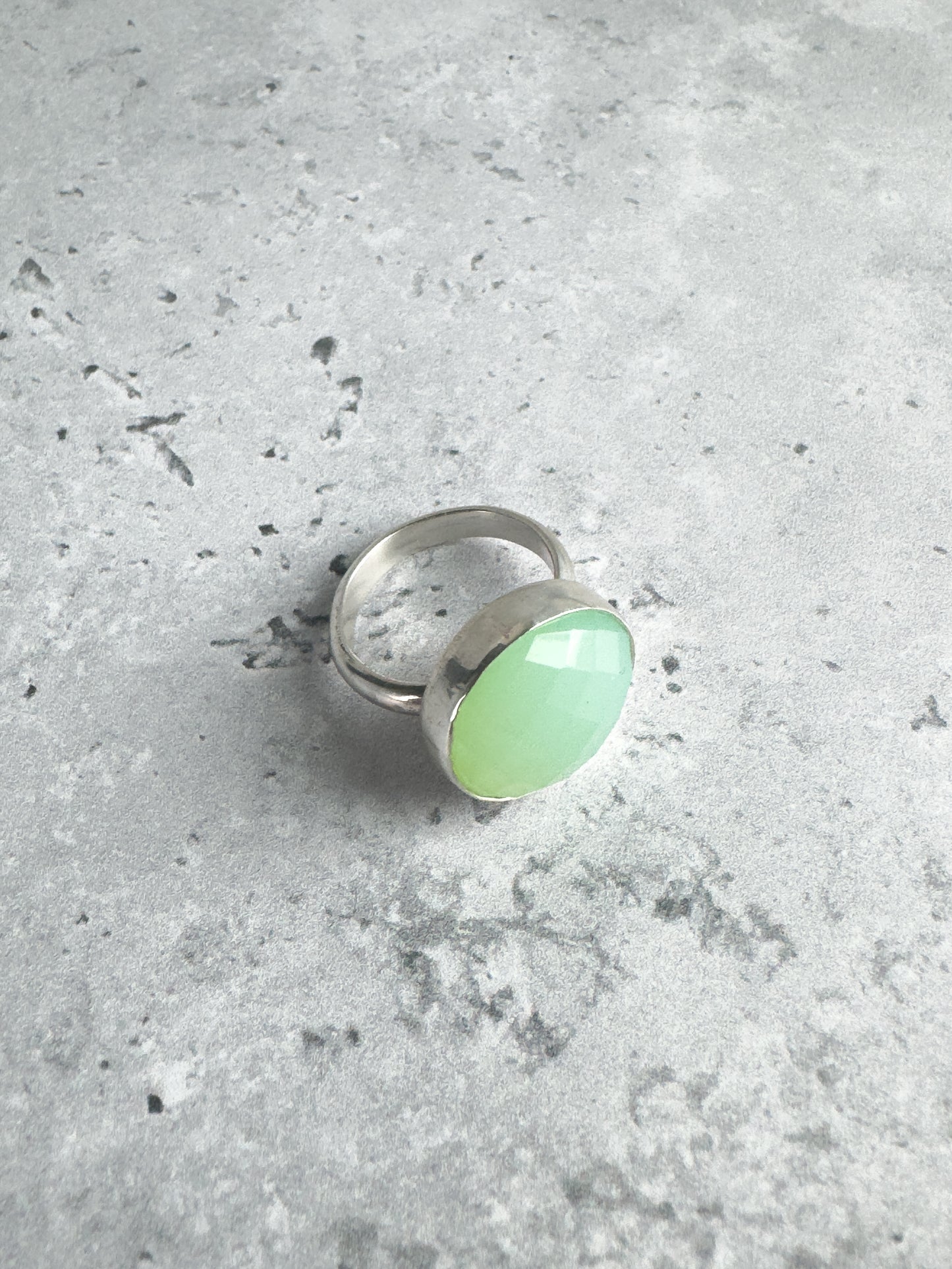 Chunky Chrysoprase Ring - Size 6.25