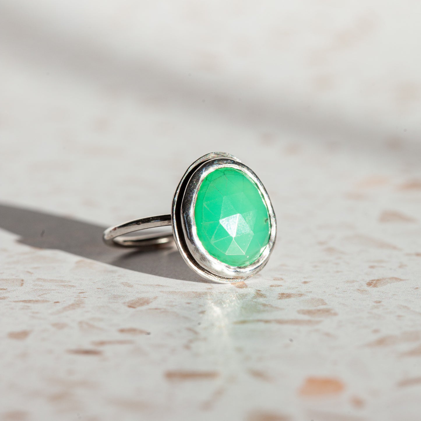 Minty Chrysoprase Ring - Size 10