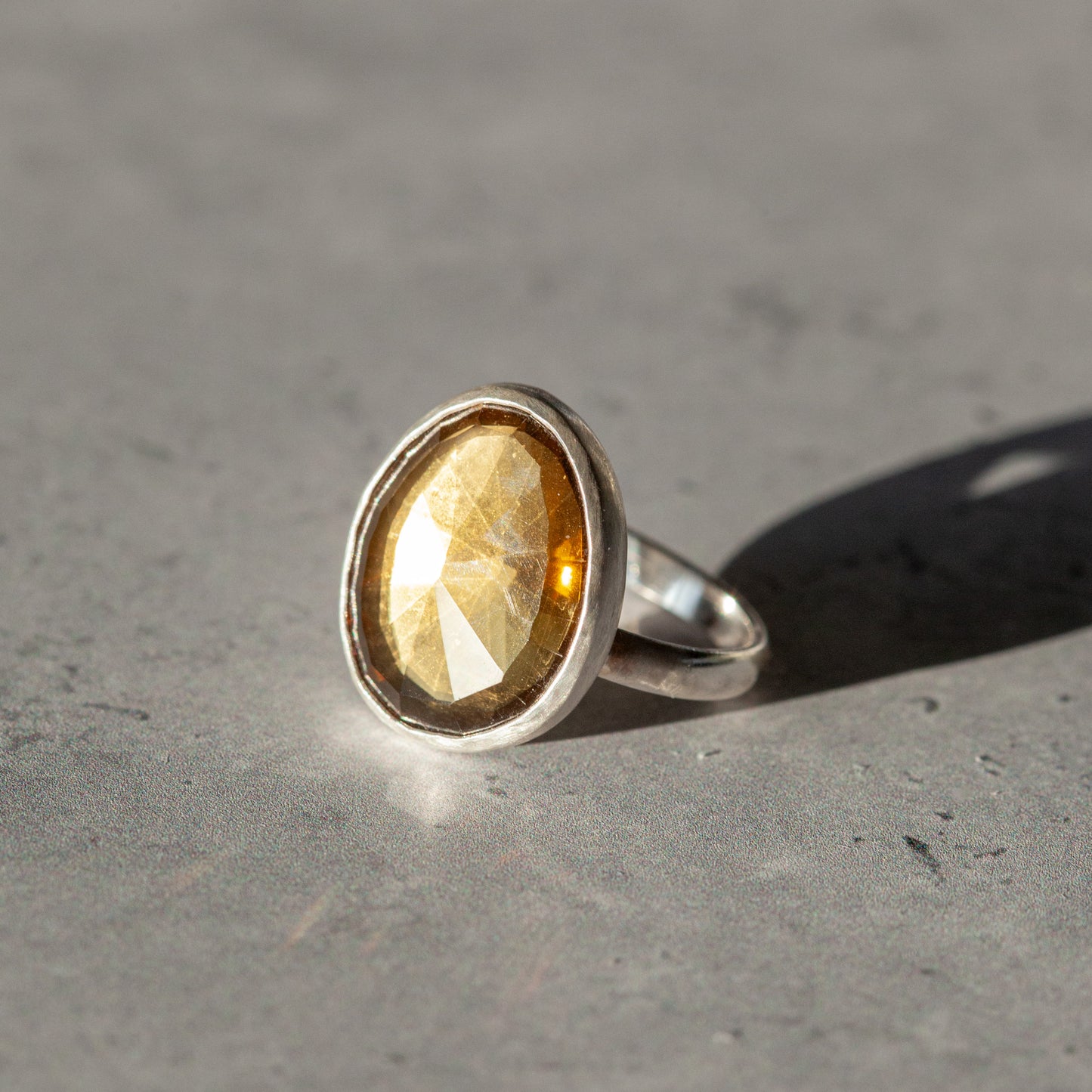 Beer Quartz Ring - Size 5